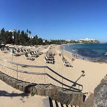 Sleeps 4 Pool Wifi Costa Teguise
