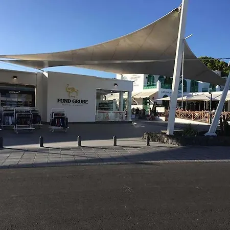 Apartman Sleeps 4 Pool Wifi Costa Teguise